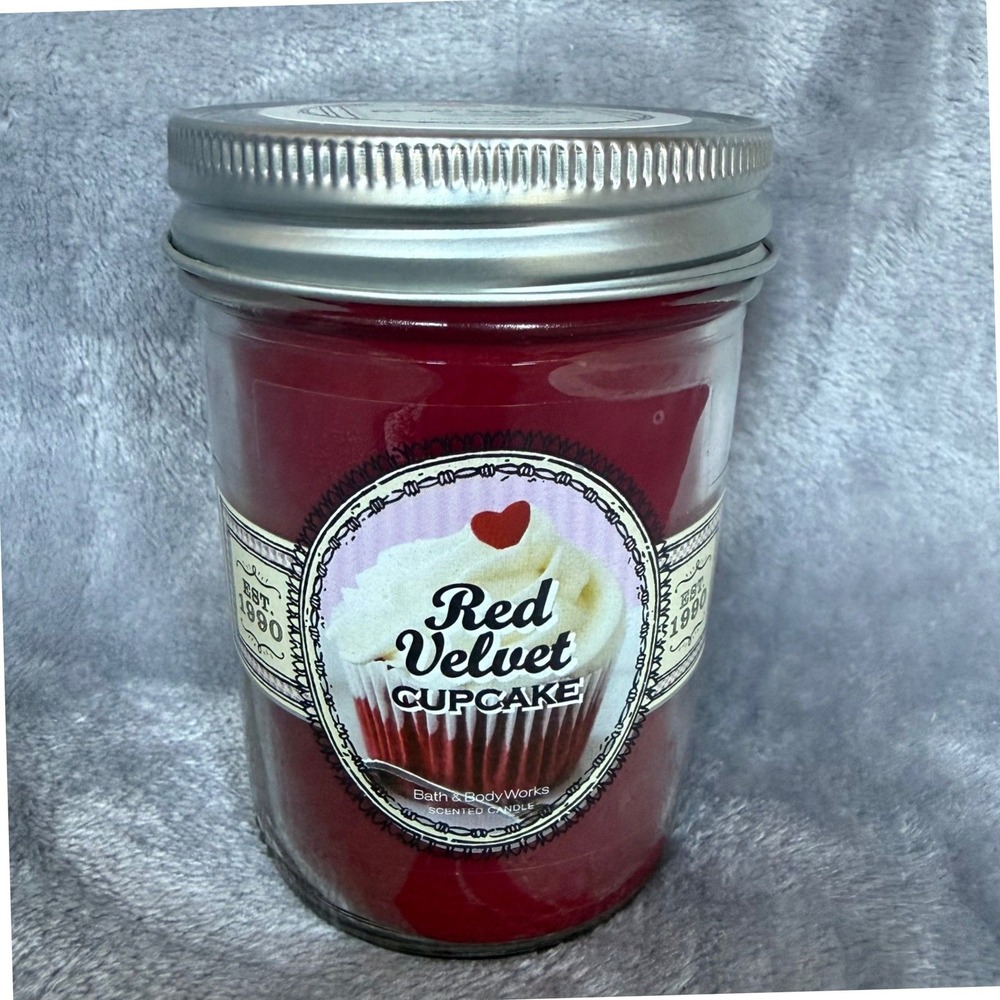 Bath & Body Works Red Velvet Cupcake Scented Candle 6oz Mason Sweet Shop 2014